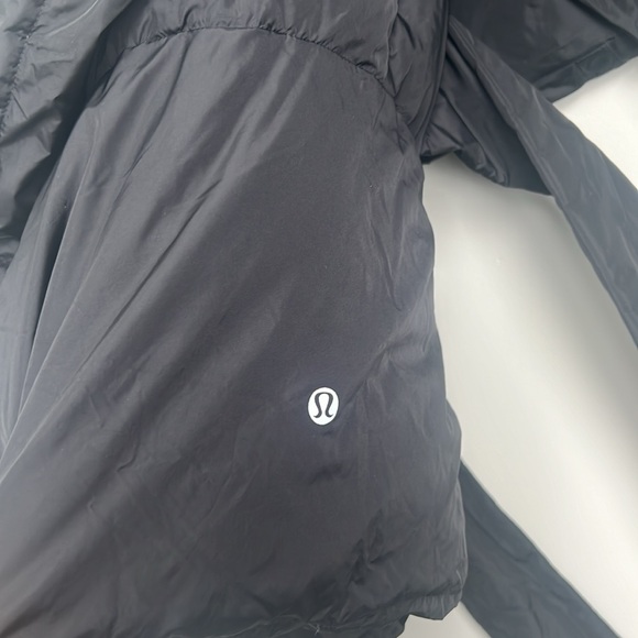 Lululemon Down to the Studio Black Puffer Wrap Jacket - Sz 4 - Picture 6 of 8